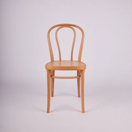 N18 Oval Dining Chair